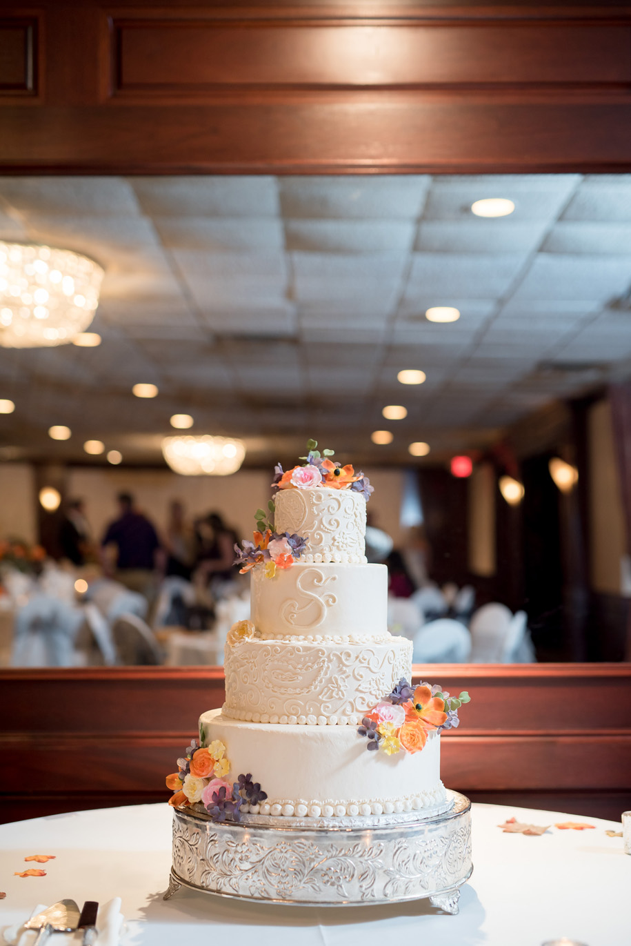 An Autumn wedding at Zuccaros in Clinton Township Michigan by Kari Dawson