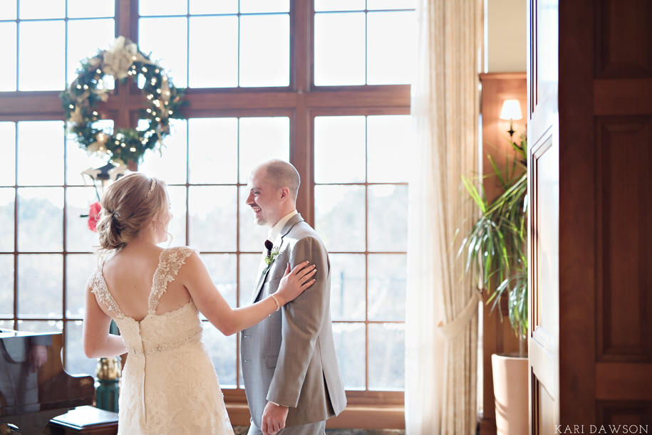 Romantic Winter Wedding with a Red and White Color Pallete-37