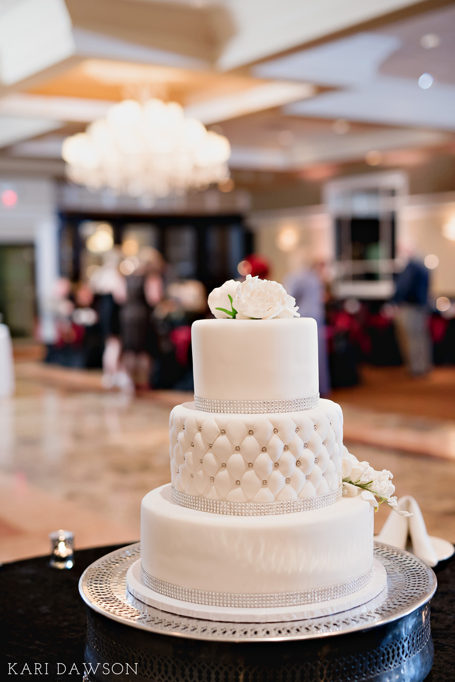 Romantic Winter Wedding with a Red and White Color Pallete-86