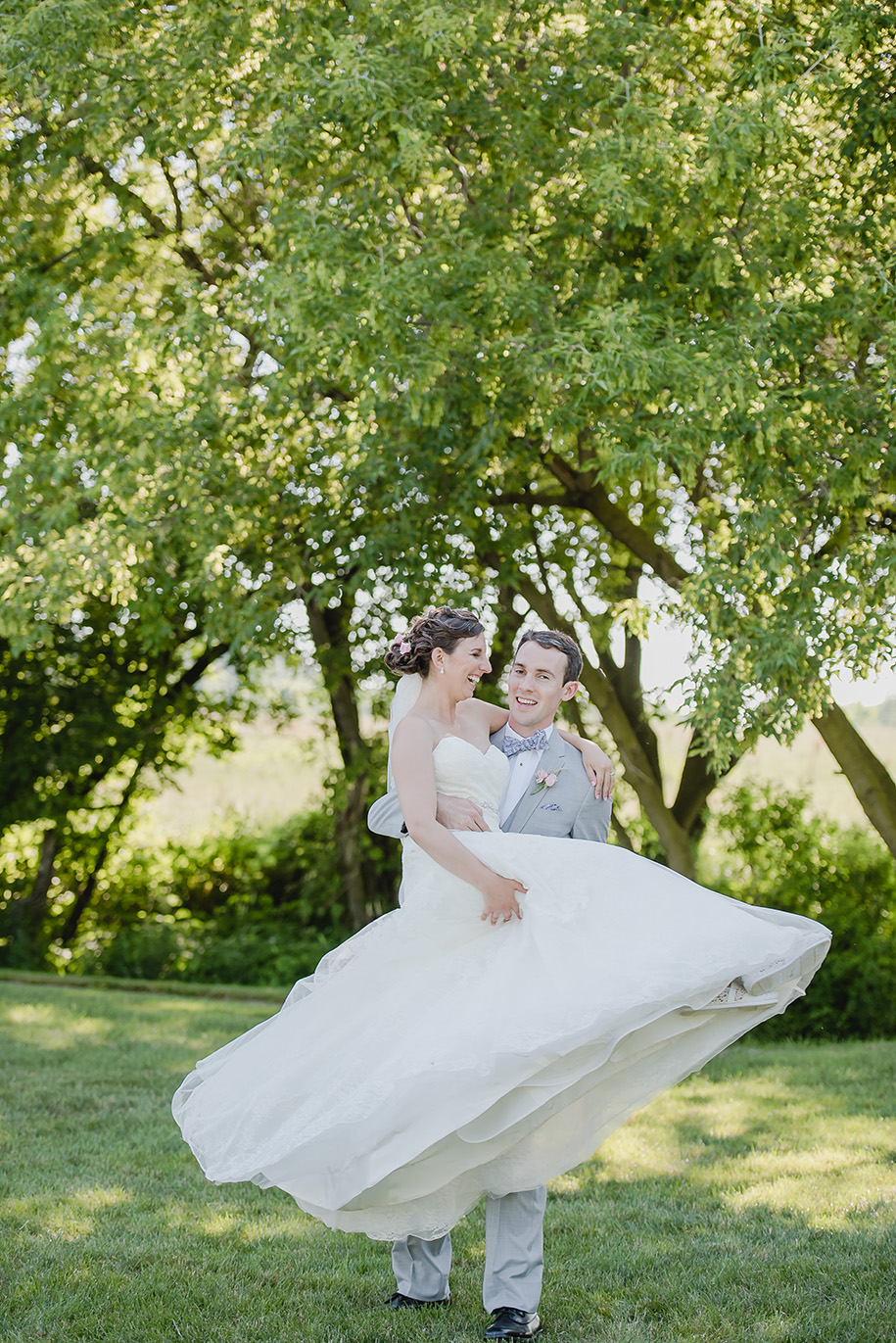 the valley at frutig farms outdoor barn wedding103