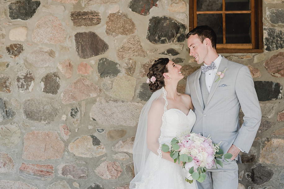 the valley at frutig farms outdoor barn wedding52