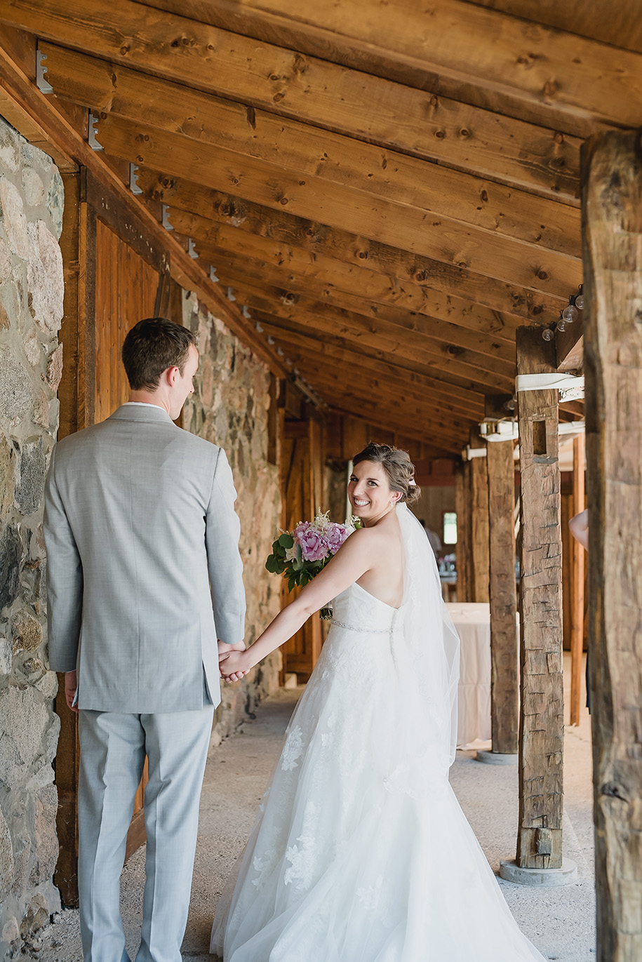 the valley at frutig farms outdoor barn wedding57