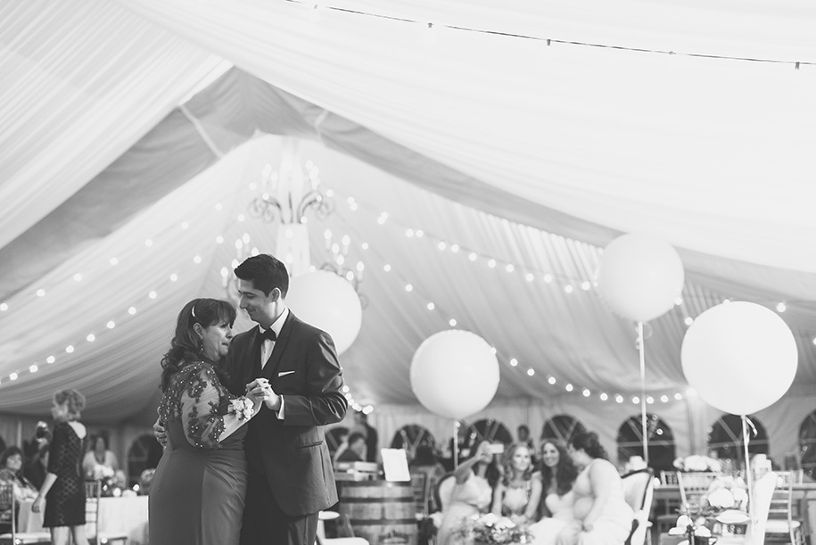 blush-and-maroon-meadow-brook-hall-wedding-in-rochester-michigan112