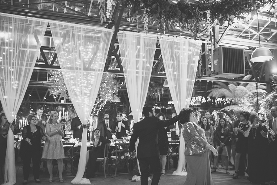 vintage-black-tie-fall-planterra-conservatory-wedding90