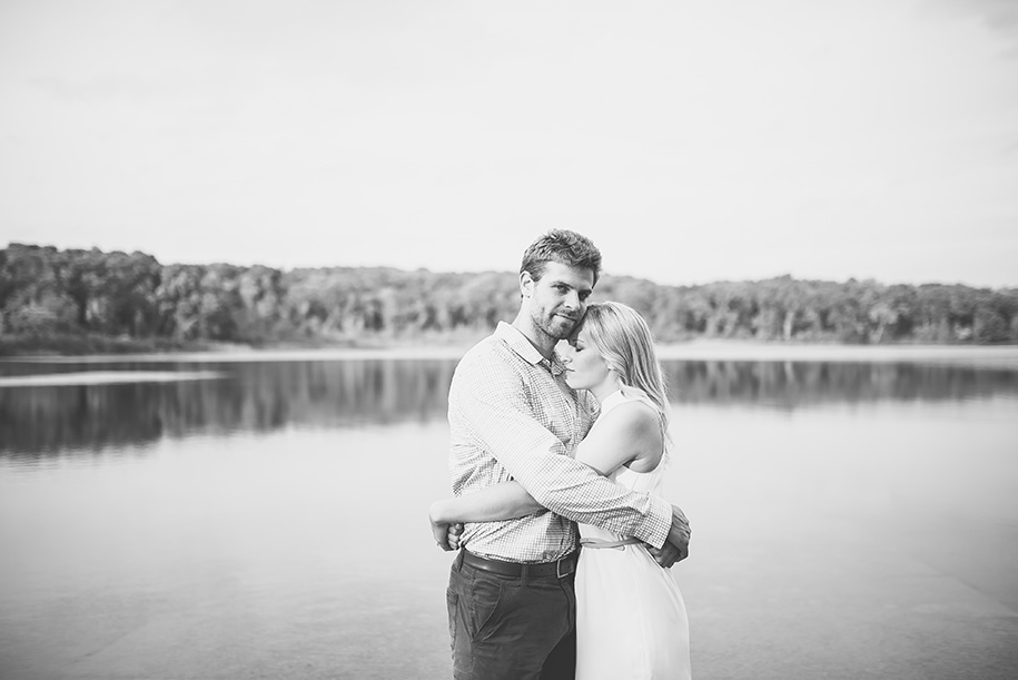 lake-engagement-session-at-brighton-state-recreation-area14