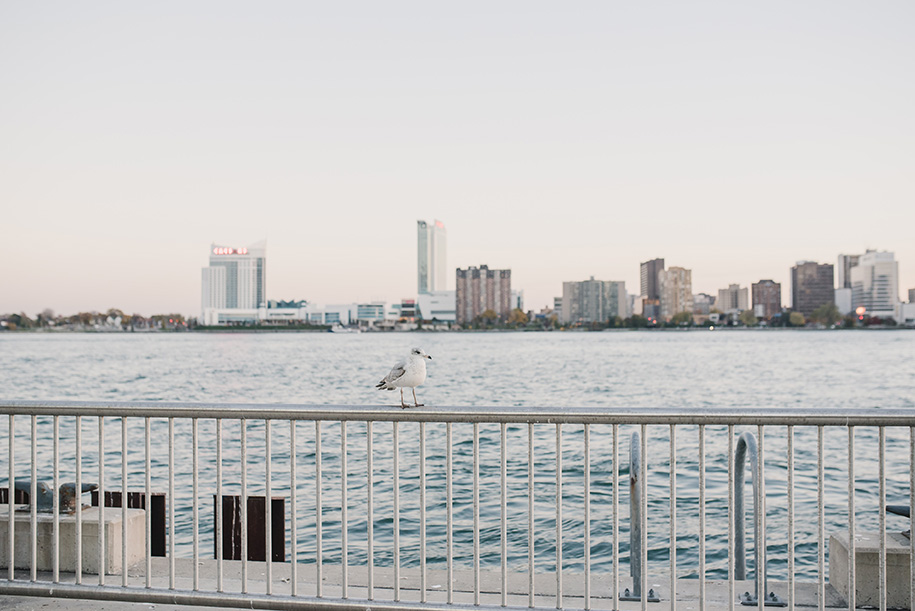 waterview-loft-at-port-detroit-fall-wedding82