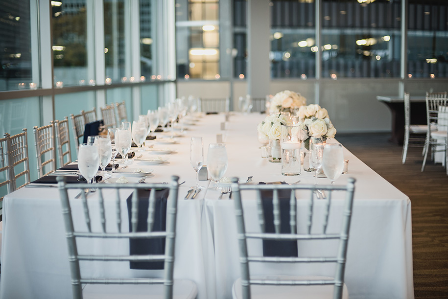 waterview-loft-at-port-detroit-fall-wedding91