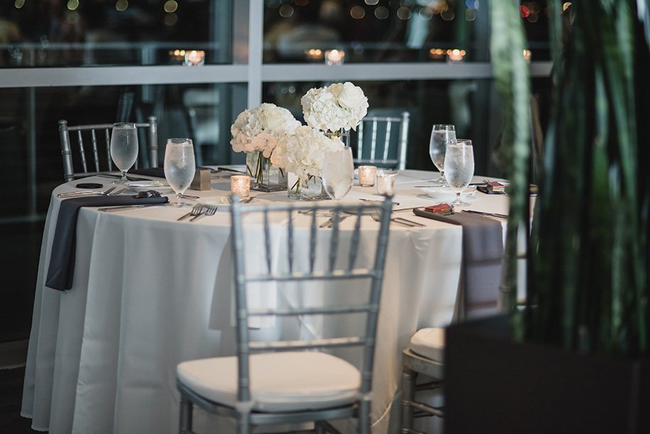 waterview-loft-at-port-detroit-fall-wedding94