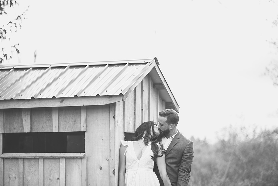 Farm House Engagement in Oxford Michigan18