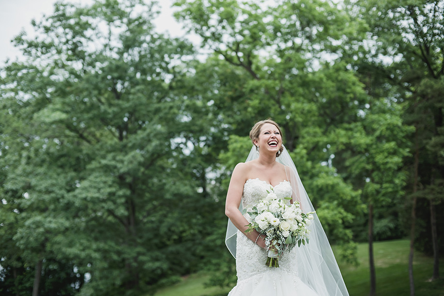 Oak Pointe Country Club Outdoor Summer Wedding42