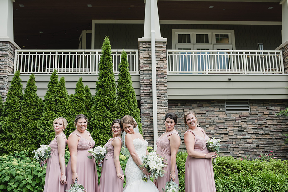 Oak Pointe Country Club Outdoor Summer Wedding54