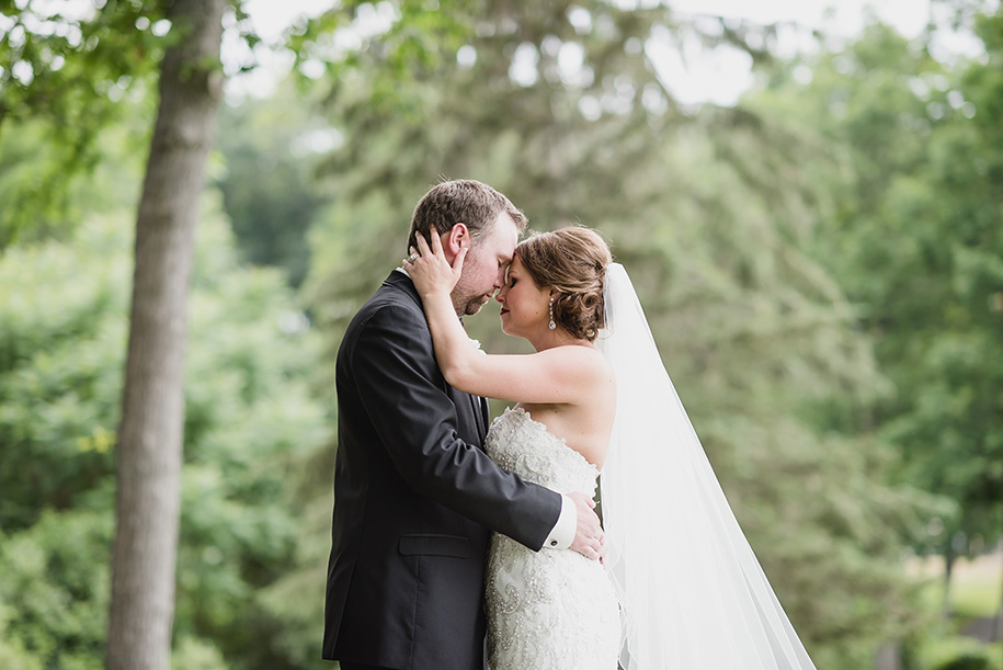 Oak Pointe Country Club Outdoor Summer Wedding60