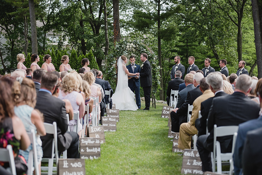 Oak Pointe Country Club Outdoor Summer Wedding77