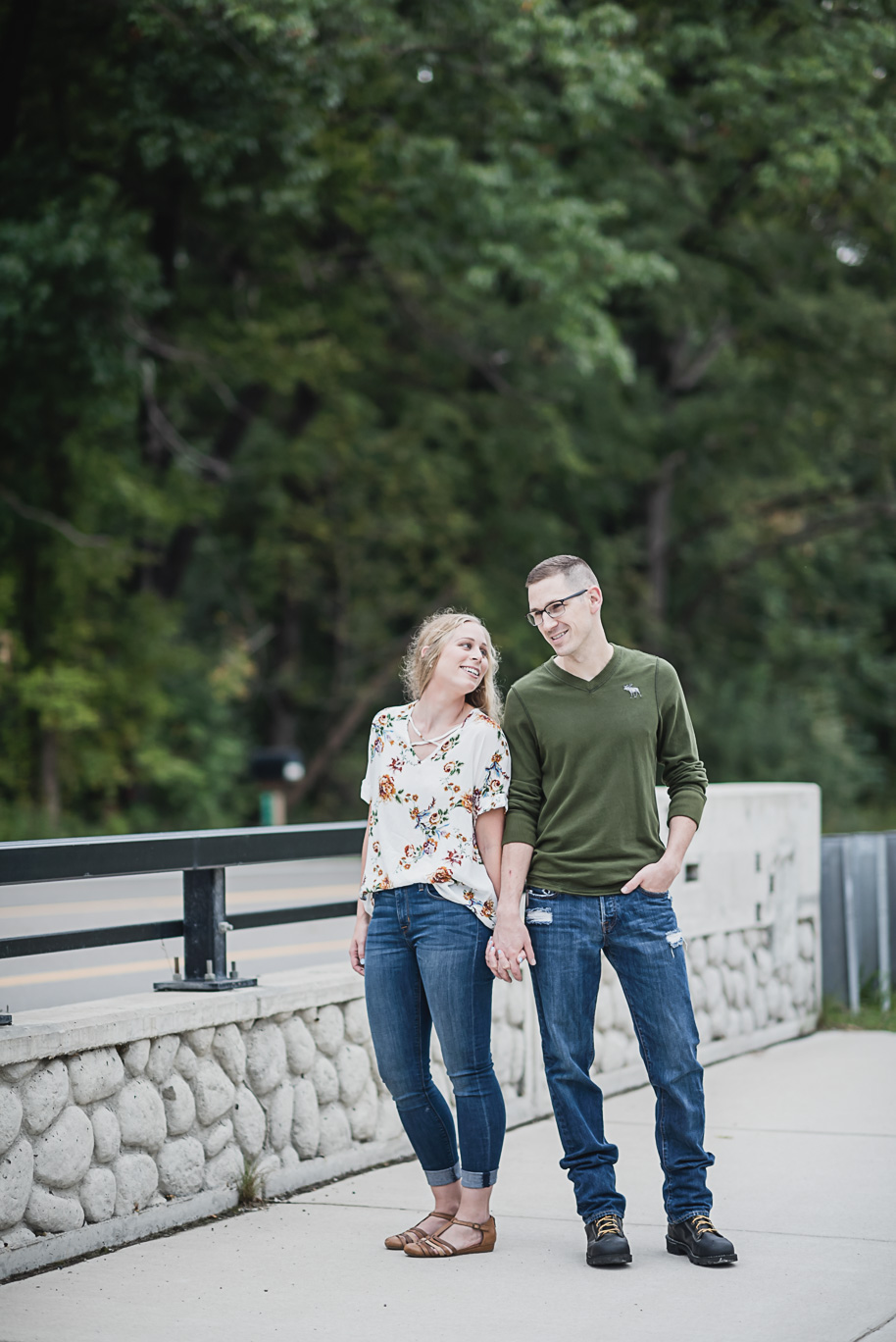 Fall Engagement Session at Paint Creek Cider Mill-18
