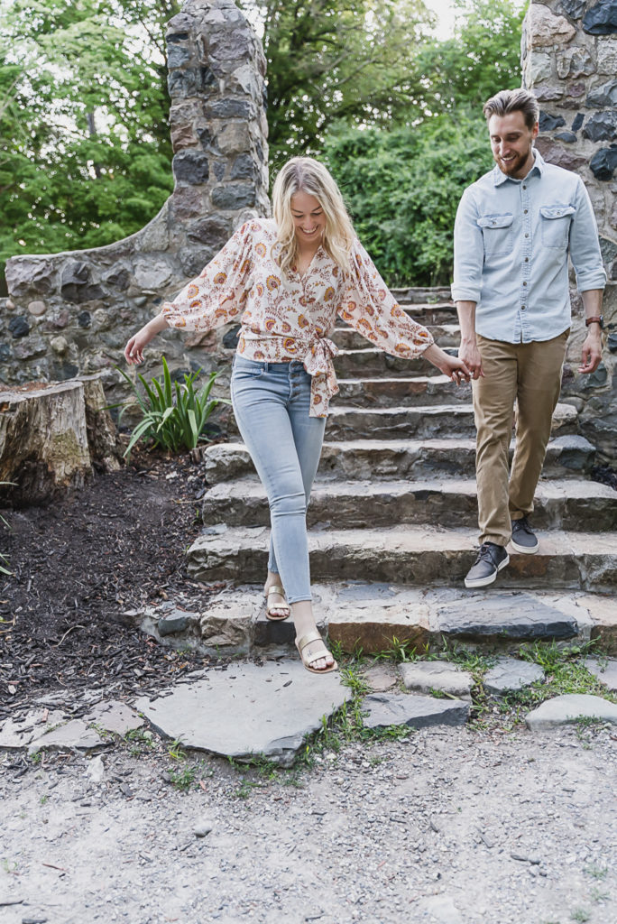 Summer engagement session outfit inspiration by Kari Dawson Photography.