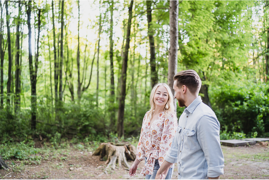 Michigan summer engagement session in the woods by Kari Dawson Photography. 