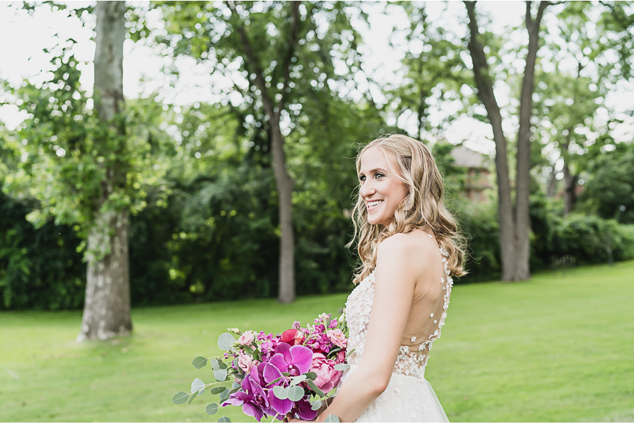 Intimate Jewish summer backyard wedding at a private residence in Bloomfield Hills, Michigan provided by Kari Dawson, top-rated Michigan wedding photographer, and her team. 