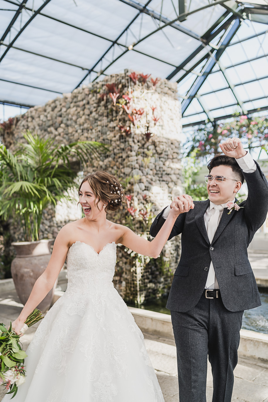Blush and black spring Planterra Conservatory wedding in West Bloomfield, Michigan provided by Kari Dawson, top-rated Detroit wedding photographer, and her team. 