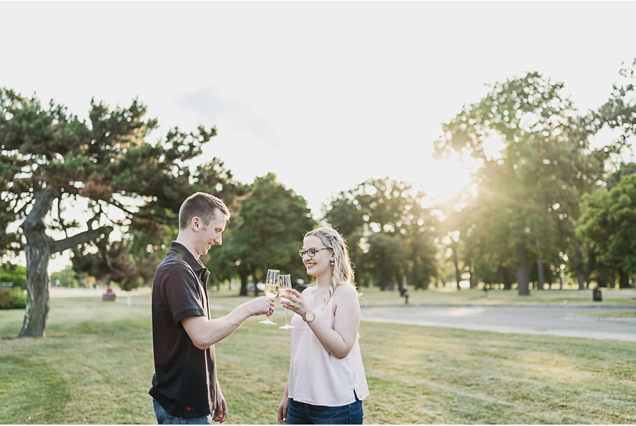 Romantic summer Belle Isle engagement photos in Detroit, Michigan provided by Kari Dawson top-rated Detroit wedding photographer.