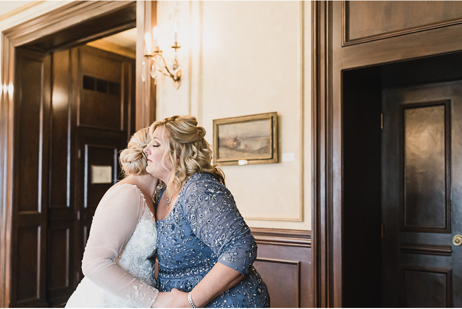 Winter Grosse Pointe Yacht Club Wedding in Grosse Pointe Shores by Kari Dawson, top-rated Detroit wedding photographer, and her team. 