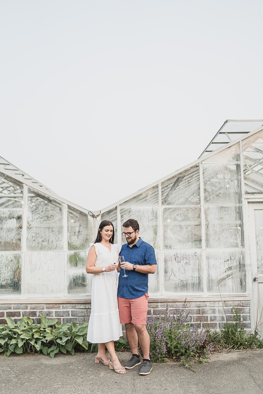 A stunning Belle Isle engagement session in Detroit, Michigan by top-rated Detroit wedding photographer Kari Dawson.