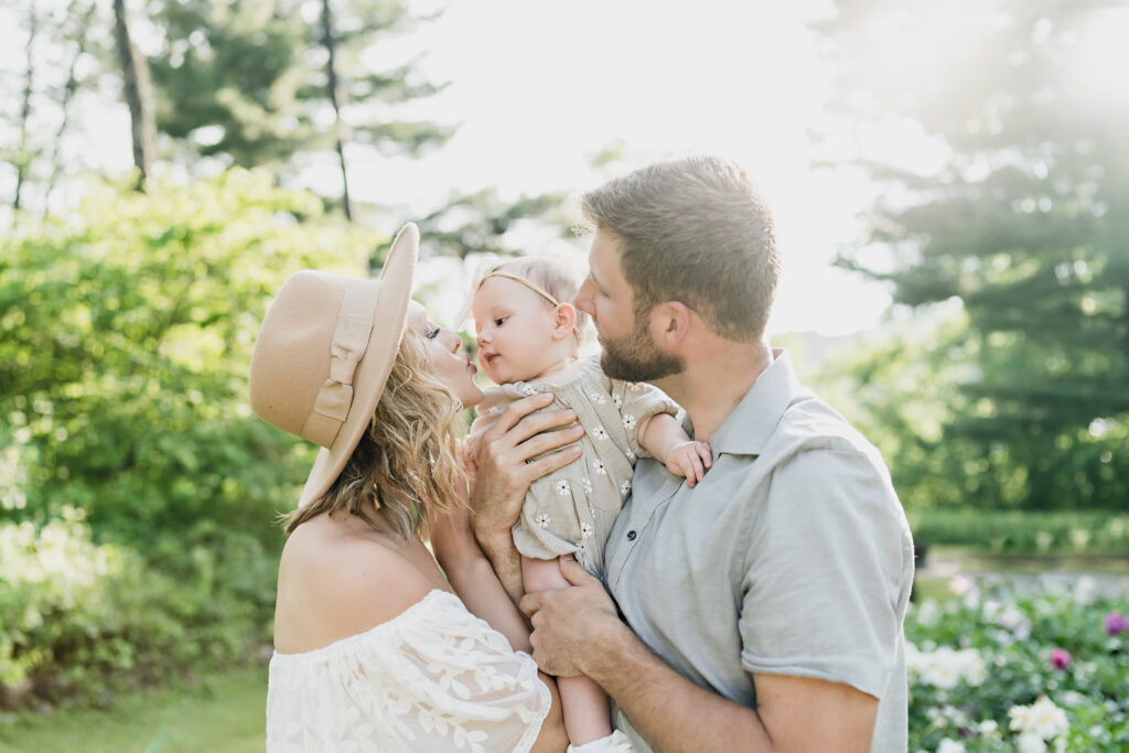 Family photos are a timeless tradition, capturing moments and memories that will be cherished for years to come. Here are 6 tips for great family photos.