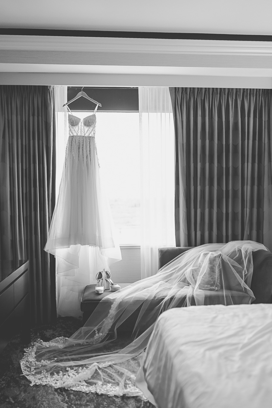 A classic and romantic winter Lovett Hall wedding at Greenfield Village in Dearborn Michigan provided by Kari Dawson top-rated Detroit wedding photographer.