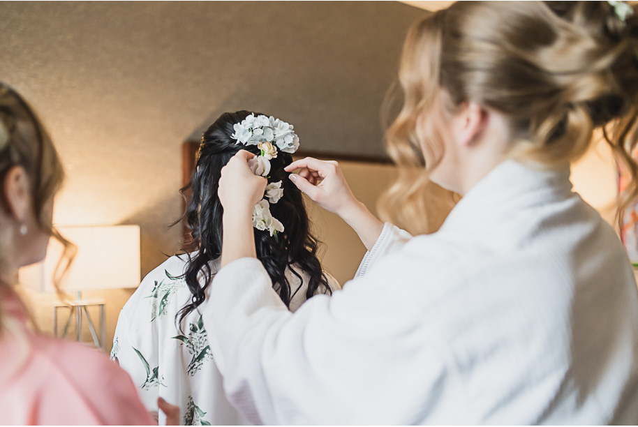 A classic and romantic winter Lovett Hall wedding at Greenfield Village in Dearborn Michigan provided by Kari Dawson top-rated Detroit wedding photographer.