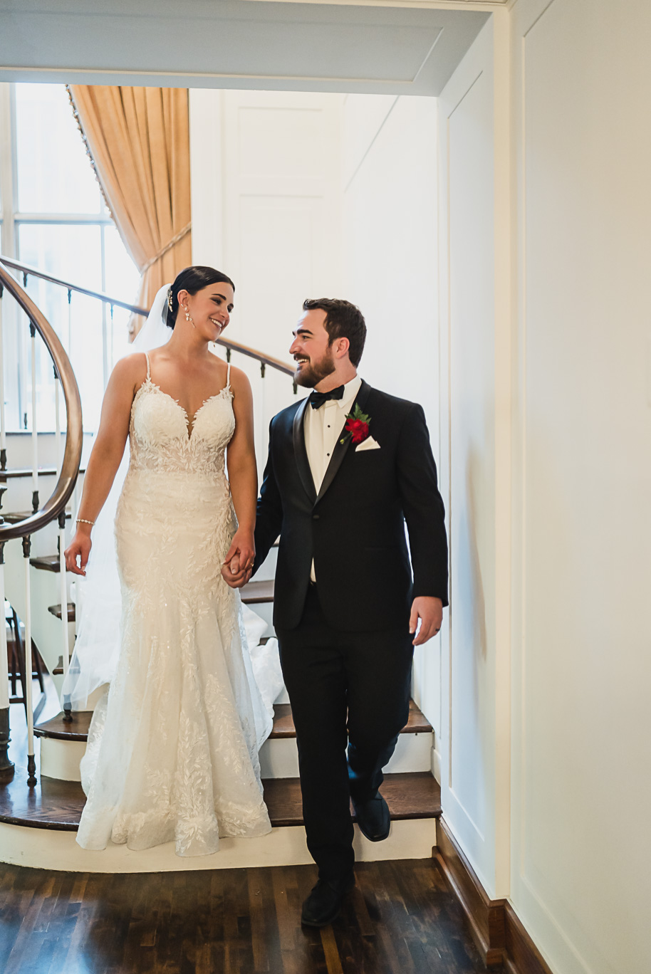 A vibrant classic Colony Club wedding in downtown Detroit Michigan provided by Kari Dawson, top-rated Detroit wedding photographer, and her team.