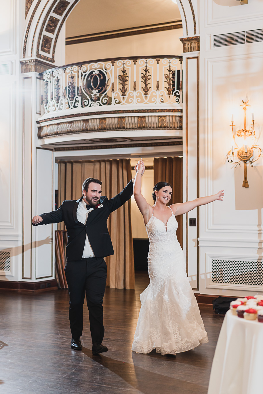 A vibrant classic Colony Club wedding in downtown Detroit Michigan provided by Kari Dawson, top-rated Detroit wedding photographer, and her team.