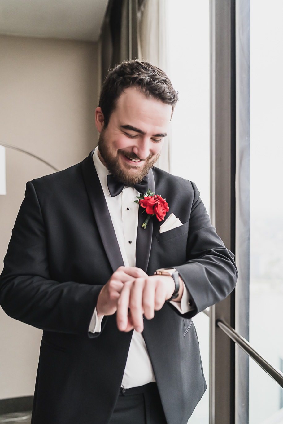 A vibrant classic Colony Club wedding in downtown Detroit Michigan provided by Kari Dawson, top-rated Detroit wedding photographer, and her team.