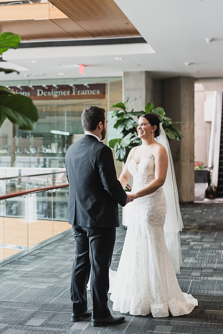 A vibrant classic Colony Club wedding in downtown Detroit Michigan provided by Kari Dawson, top-rated Detroit wedding photographer, and her team.