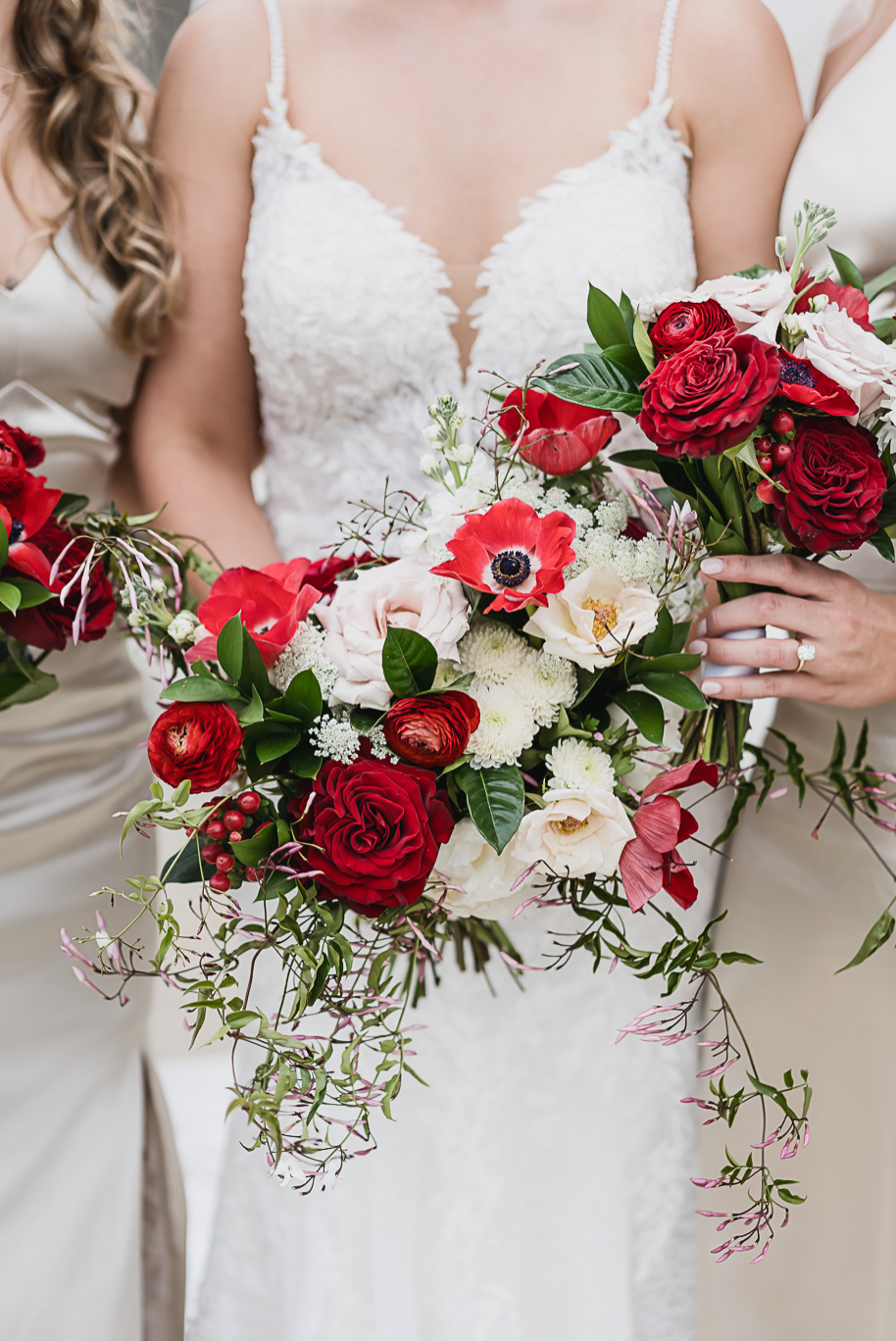 A vibrant classic Colony Club wedding in downtown Detroit Michigan provided by Kari Dawson, top-rated Detroit wedding photographer, and her team.