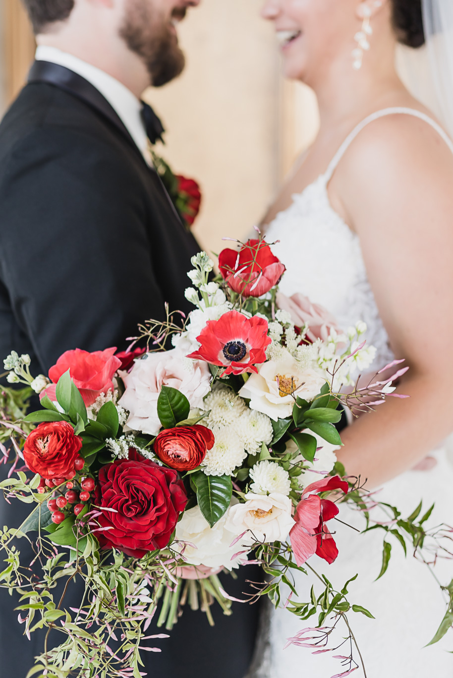 A vibrant classic Colony Club wedding in downtown Detroit Michigan provided by Kari Dawson, top-rated Detroit wedding photographer, and her team.