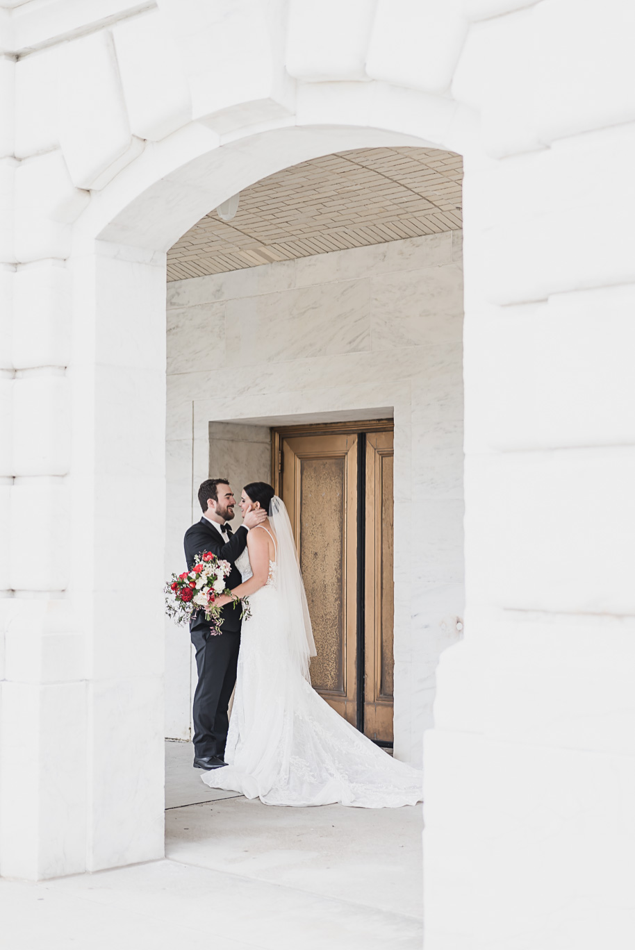 A vibrant classic Colony Club wedding in downtown Detroit Michigan provided by Kari Dawson, top-rated Detroit wedding photographer, and her team.