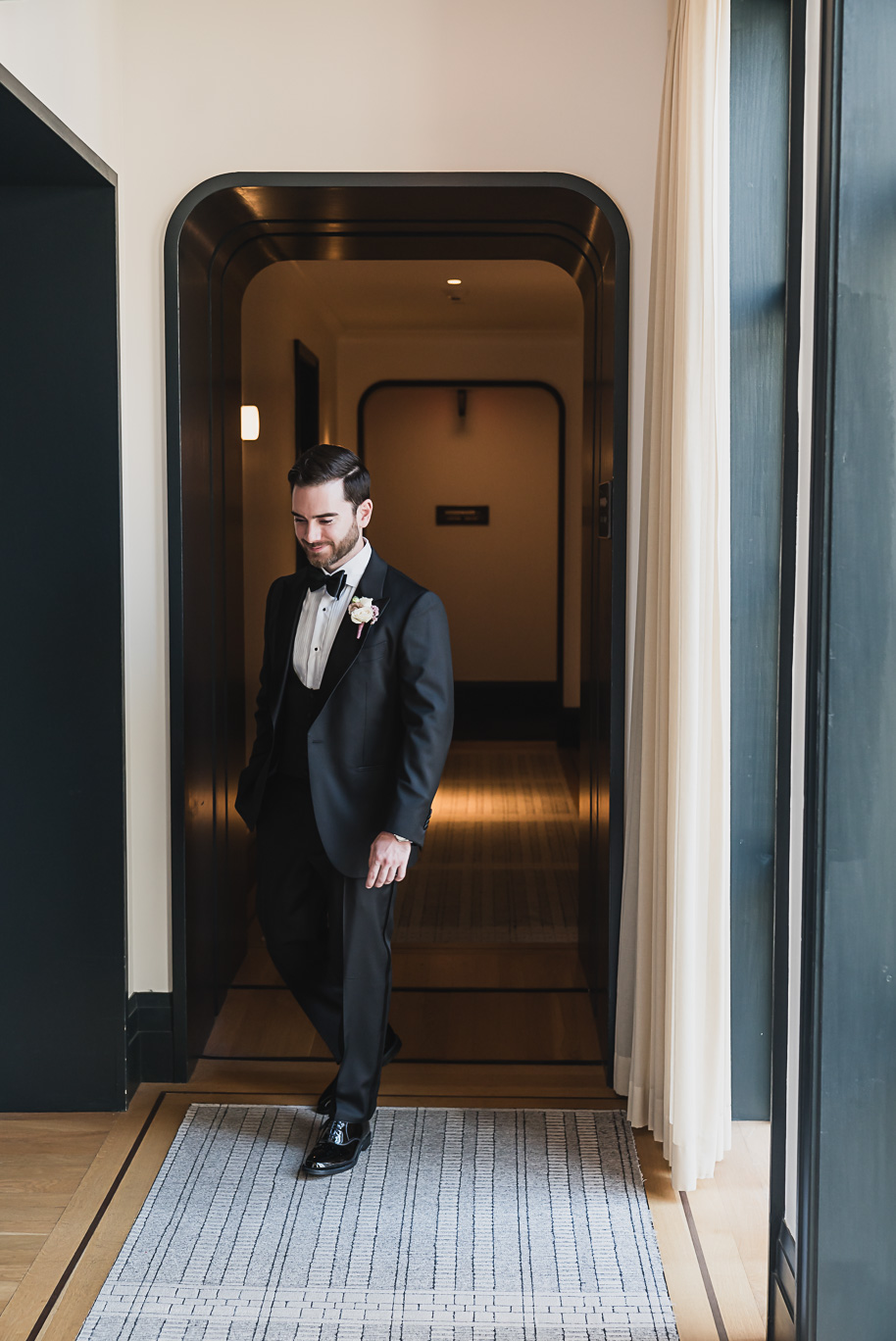 A classic black-tie summer Palestinian wedding in Detroit at the Colony Club by Kari Dawson, top-rated Detroit wedding photographer, and her team.