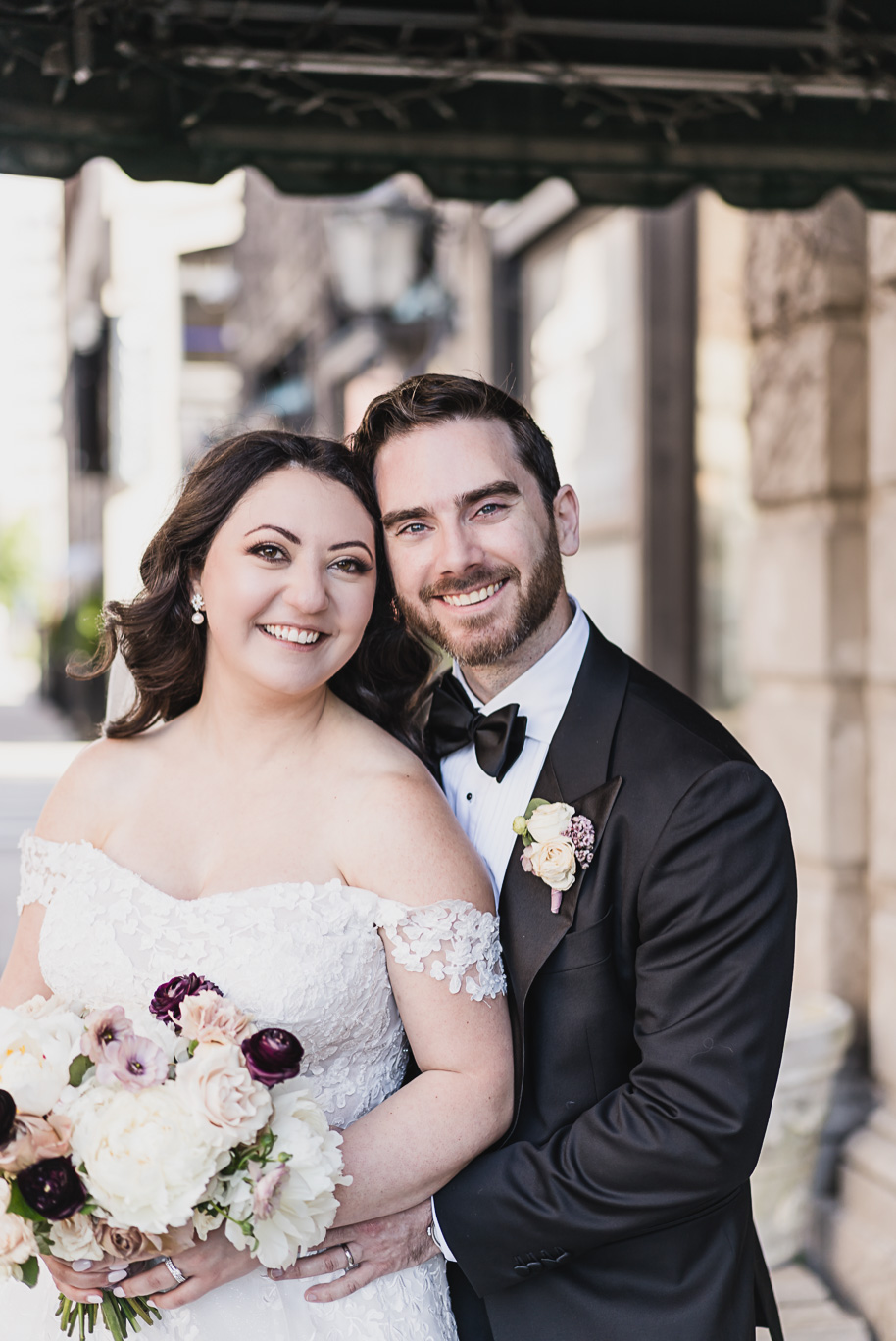 A classic black-tie summer Palestinian wedding in Detroit at the Colony Club by Kari Dawson, top-rated Detroit wedding photographer, and her team.