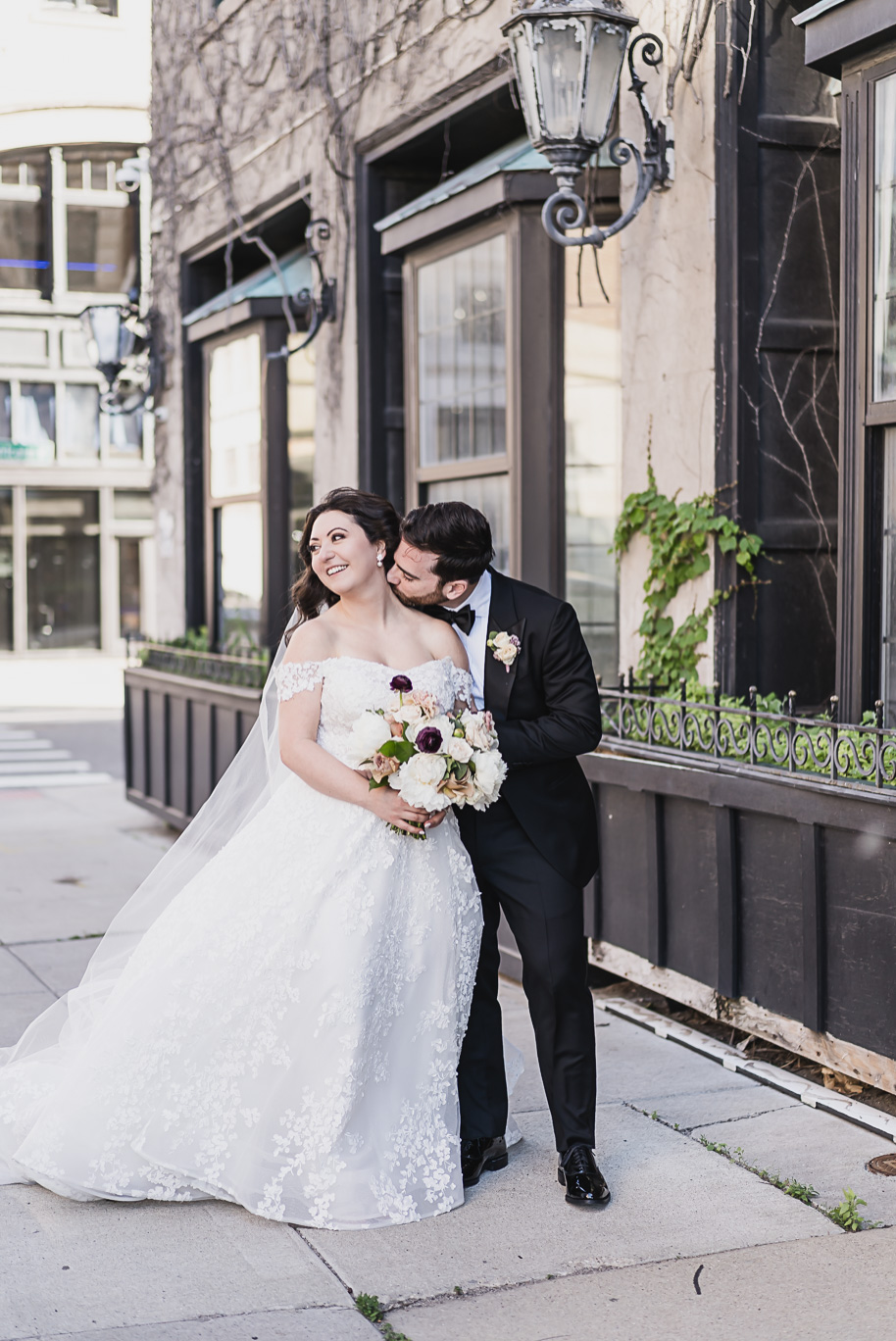 A classic black-tie summer Palestinian wedding in Detroit at the Colony Club by Kari Dawson, top-rated Detroit wedding photographer, and her team.