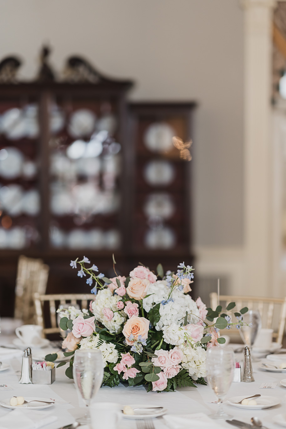 A Pakistani wedding at Lovett Hall in Dearborn, Michigan provided by Kari Dawson, top-rated Dearborn wedding photographer, and her team.