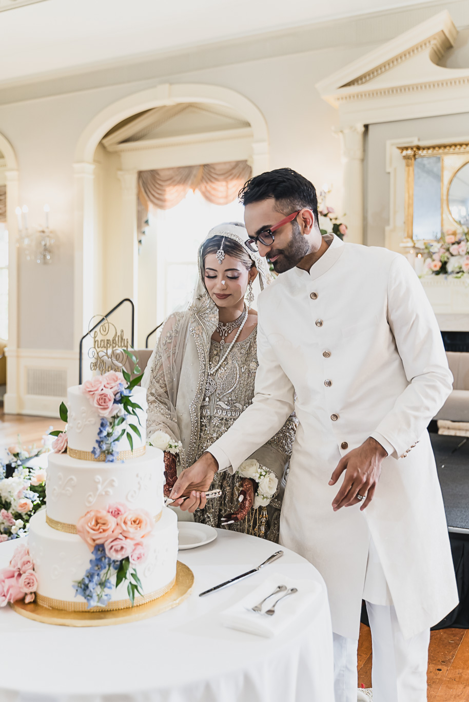 A Pakistani wedding at Lovett Hall in Dearborn, Michigan provided by Kari Dawson, top-rated Dearborn wedding photographer, and her team.