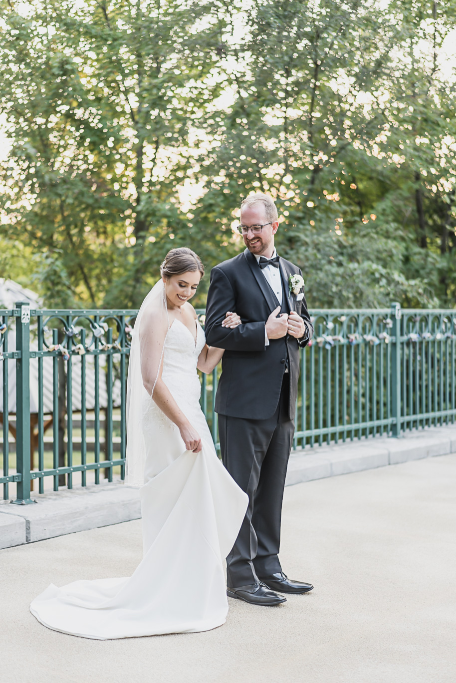 A romantic late summer intimate wedding at the Royal Park Hotel in Rochester, Michigan provided by top-rated Rochester wedding photograher Kari Dawson and her team.