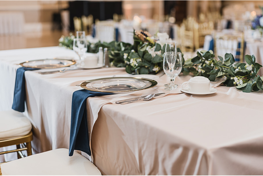 A classic navy and black summer San Marino Club wedding in Sterling Heights provided by top-rated Detroit wedding photographer Kari Dawson.