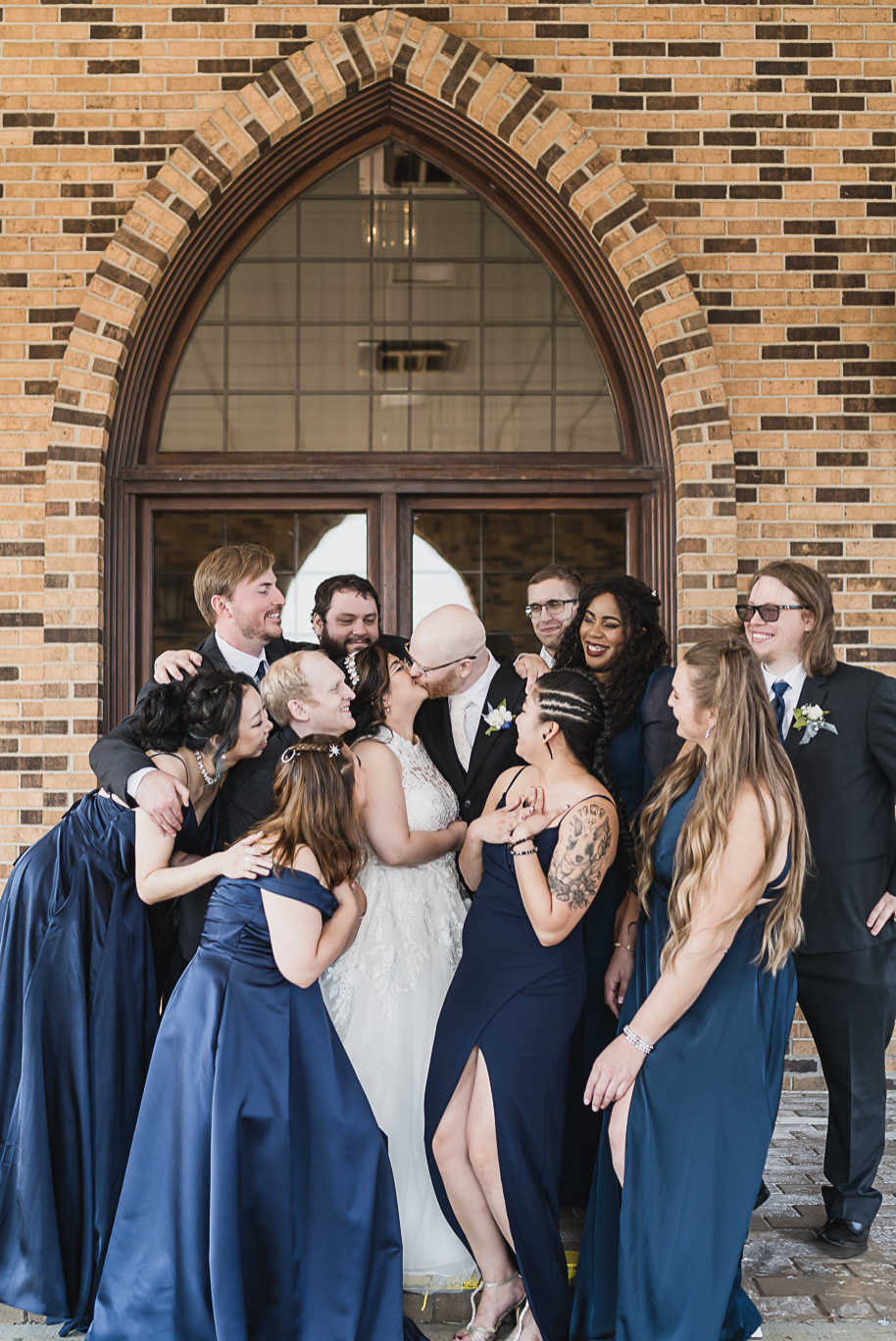 A classic navy and black summer San Marino Club wedding in Sterling Heights provided by top-rated Detroit wedding photographer Kari Dawson.