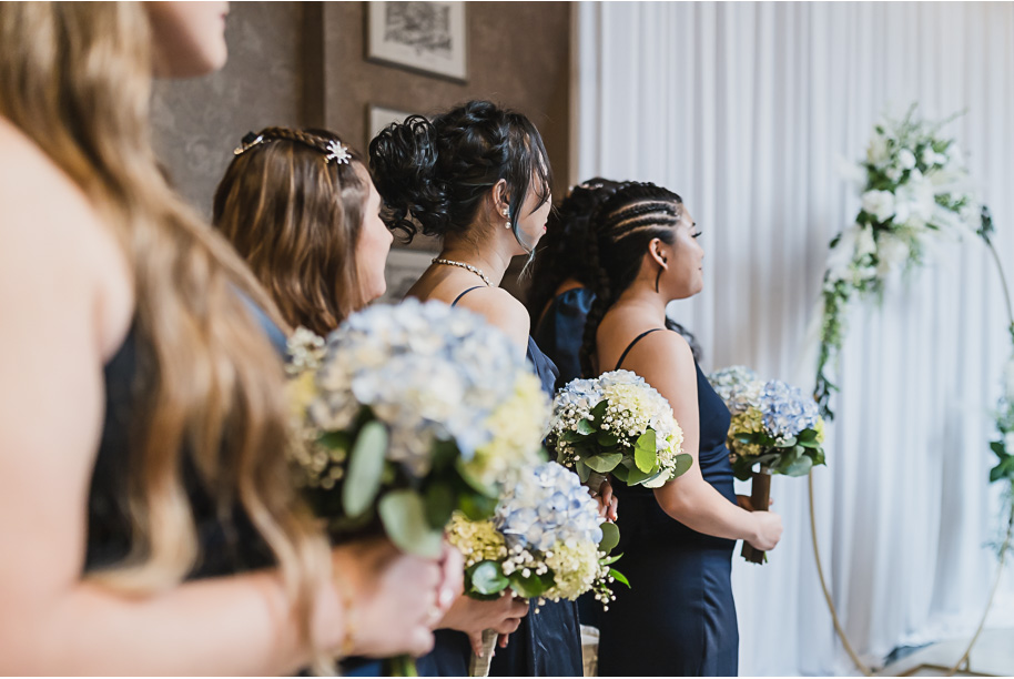 A classic navy and black summer San Marino Club wedding in Sterling Heights provided by top-rated Detroit wedding photographer Kari Dawson.