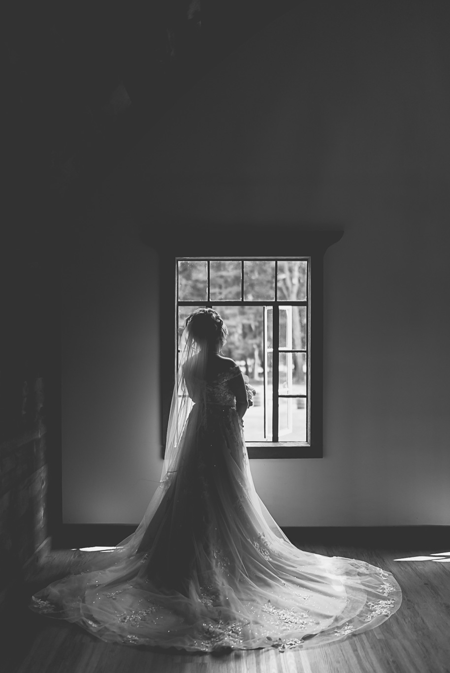 Dusty rose and navy wedding at Tobacco Ranch with sunset portraits and emotional ceremony