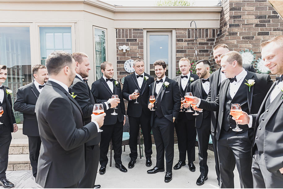 A romantic and elegant Petruzzello wedding in Rochester, Michigan provided by Kari Dawson, top-rated Rochester wedding photographer, and her team. 