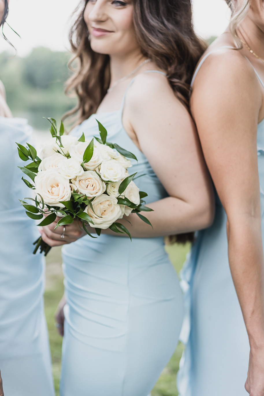 A romantic and elegant Petruzzello wedding in Rochester, Michigan provided by Kari Dawson, top-rated Rochester wedding photographer, and her team. 