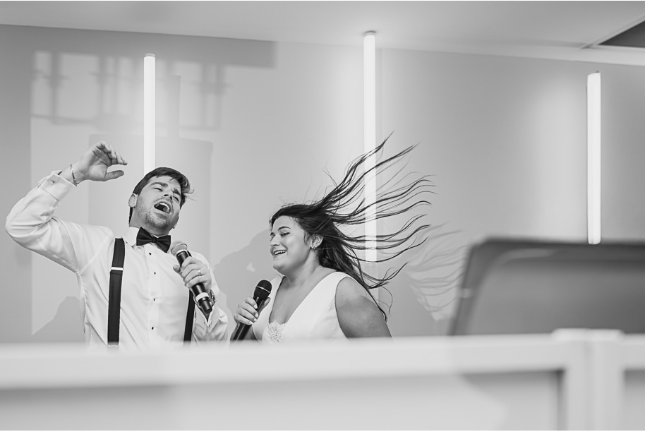 A jewish Bay Pointe Golf Club wedding on Middle Straights Lake provided by top-rated Detroit wedding photographer Kari Dawson + Co.