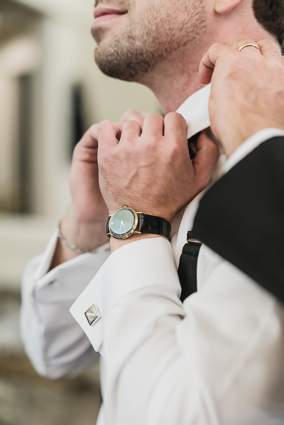 A jewish Bay Pointe Golf Club wedding on Middle Straights Lake provided by top-rated Detroit wedding photographer Kari Dawson + Co.