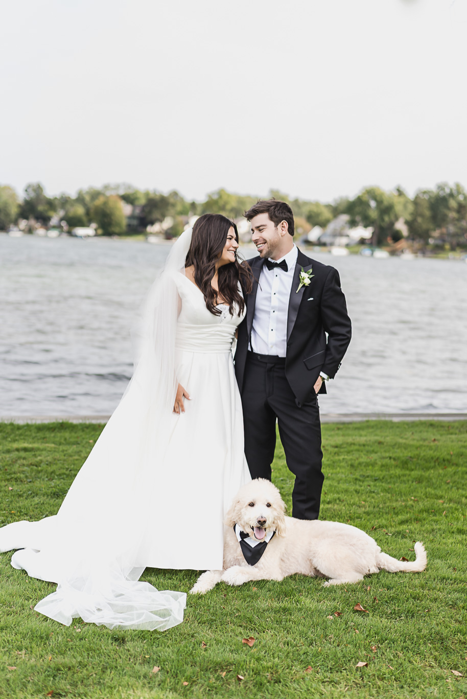 A jewish Bay Pointe Golf Club wedding on Middle Straights Lake provided by top-rated Detroit wedding photographer Kari Dawson + Co.